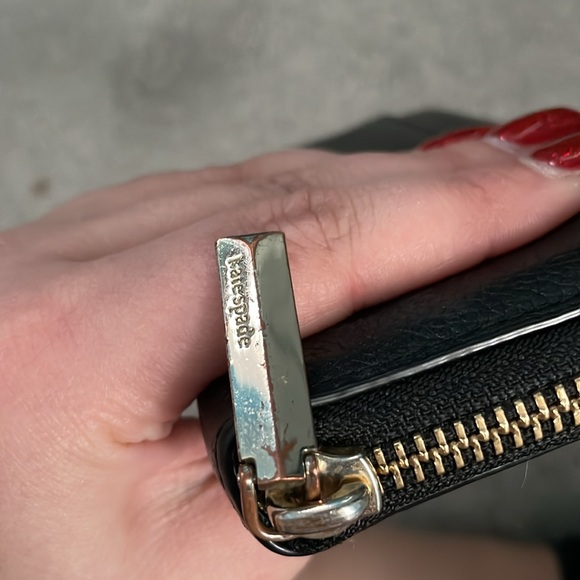 Kate Spade wallet - Picture 4 of 7